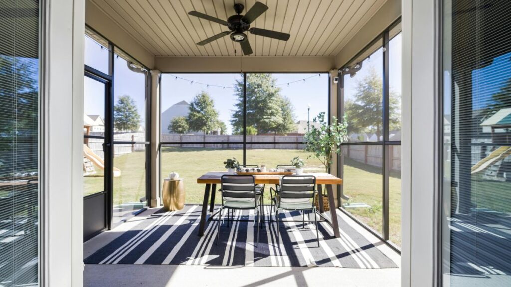 Creating the Perfect Screened-In Porch for North Carolina Weather 5 durable weather-resistant screened-in porch